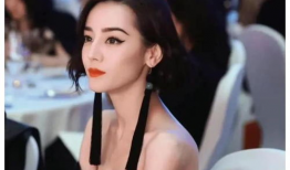 四字女星吃瓜爆料视频,娱乐圈风云再起